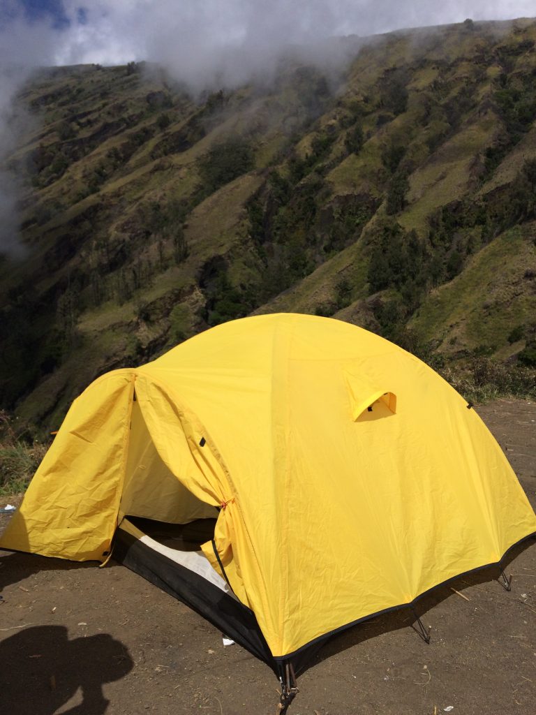 Tenda di Plawangan Sembalun