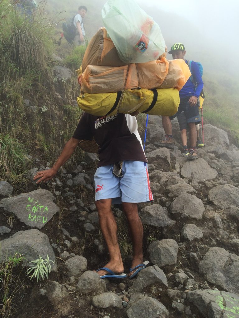 Medan Pendakian dari Plawangan Sembalun menuju Danau Segara Anak